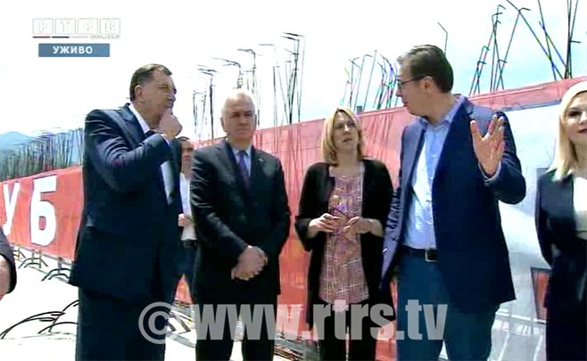 Susret lidera Srbije i RS na mostu "Bratoljub"