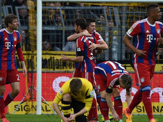 Borusija Dortmund - Bajern Minhen (FOTO:www.eurosport.com) - 