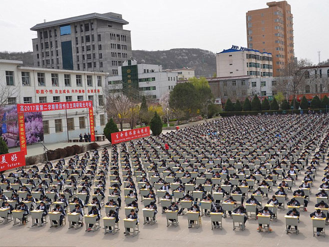 Polaganje prijemnih ispita u Kini - Foto: AP