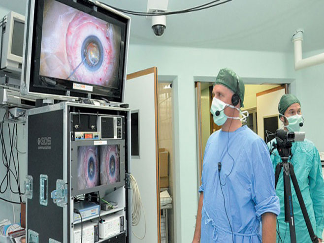 Bioničko oko - hirurgija - Foto: ilustracija