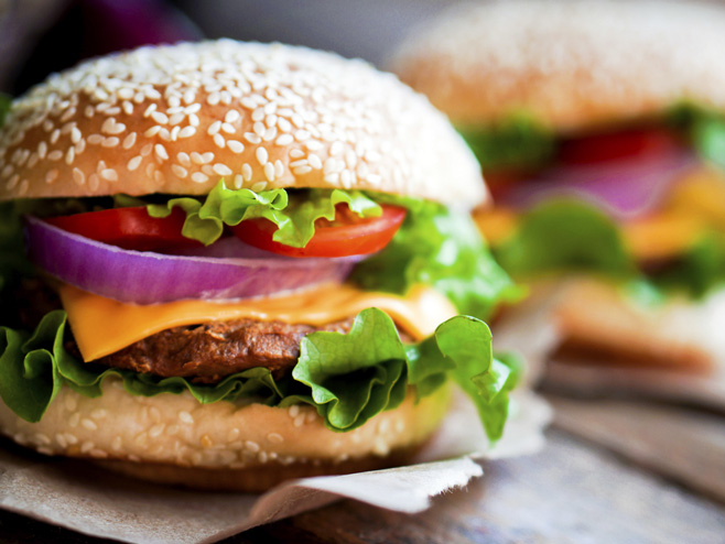 Hamburger (Foto: Thinkstock) - 