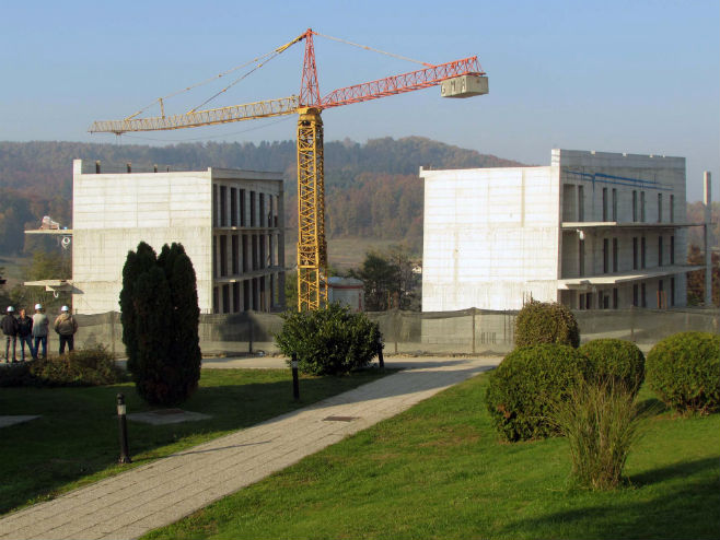 Gradnja novog objekta u Slatini - Foto: SRNA