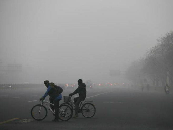 Smog u Pekingu (arhiv) - Foto: AP
