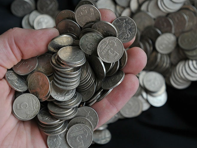Rusija: Platio dug s pet vreća kovanica (Foto: Alexander Ryumin/TASS/archive) - 