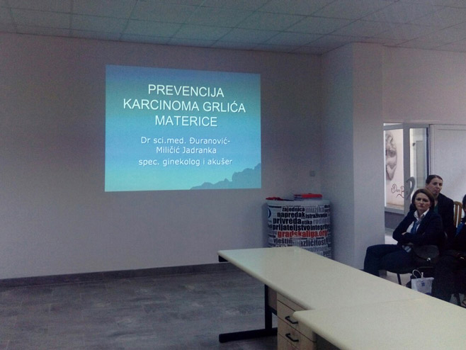 Doboj - predavanje o bolesti karcinoma grlića materice - Foto: SRNA