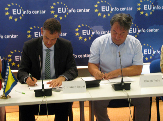 Potpisan sporazum o dodjeli 60.000 evra za očuvanje rimskog mozaika u Skelanima - Foto: SRNA