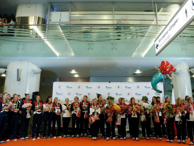 Ruski olimpijci u Moskvi dočekani kao heroji (VIDEO)