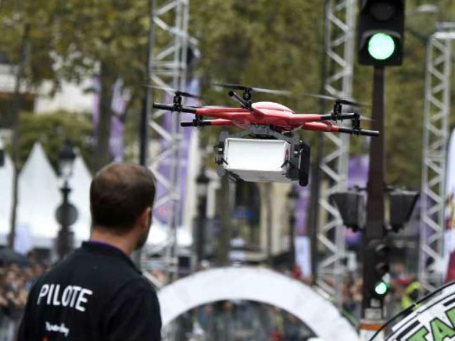 Dron - Foto: AFP