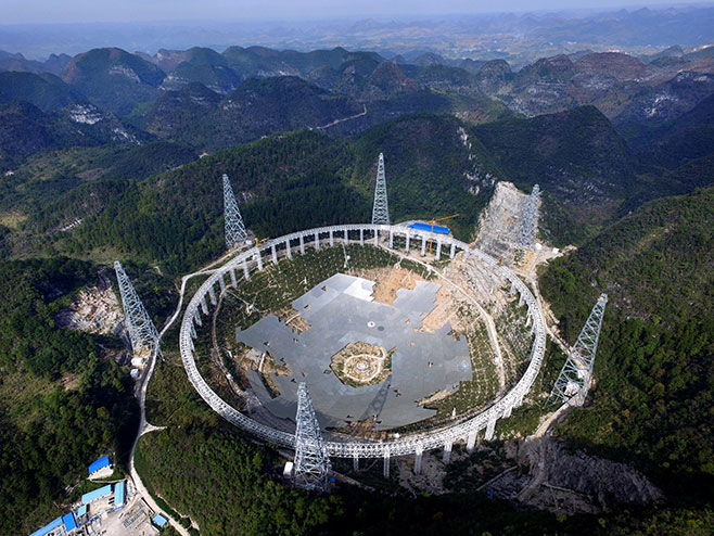 Kina, najveći radioteleskop na svetu počeo da radi! (foto:epa/STR) - 