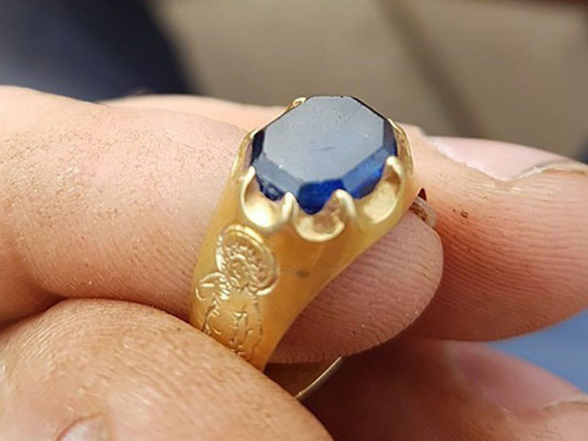 U šumi "Robina Huda" našao prsten iz srednjeg vijeka (Foto:nezavisne.com) - 