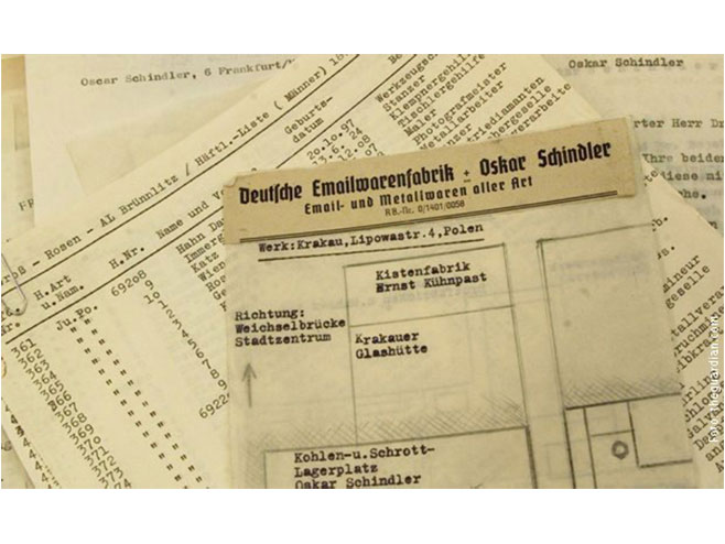 Јedan od originalnih dokumenata Šindlerove liste - Foto: RTS