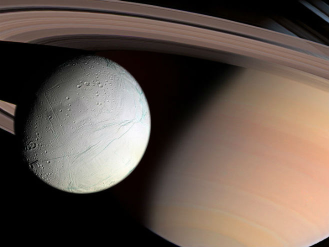 Saturnov mjesec Encelad - Foto: flickr.com
