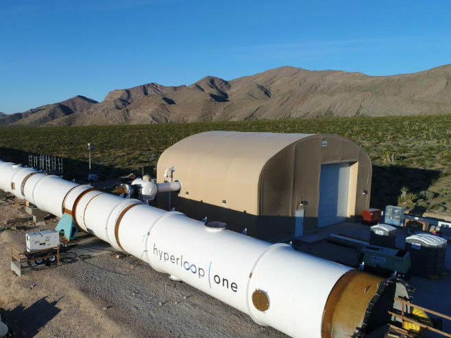 Testiran "Hiperlup jedan" (Foto: Hyperloop One) - 