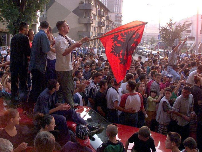 Kosovski Albanci - Foto: AFP