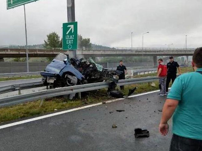 Saobraćajna nesreća kod Sarajeva - Foto: klix.ba