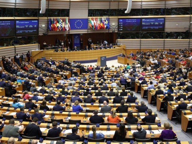 Evropski parlament (foto: arhiva/EPA-EFE/OLIVIER HOSLET) - 