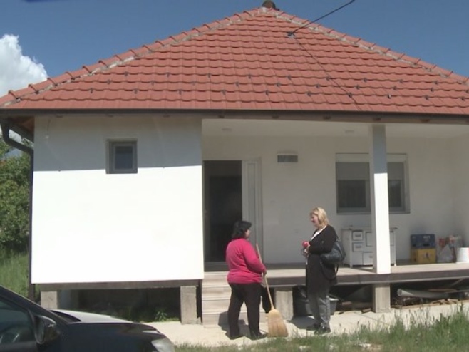Zahvaljujući humanosti dobrih ljudi porodica Dragić će Vaskrs dočekati u svojoj kući (VIDEO)